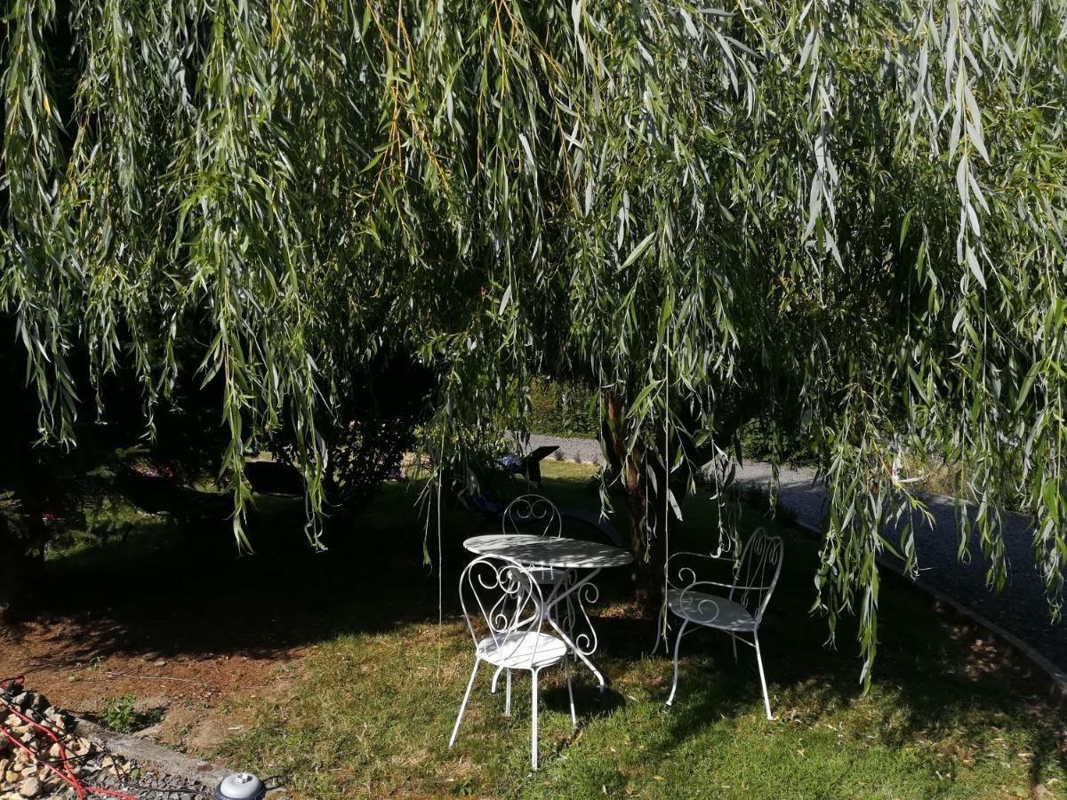 Le Clos Des Hortensias Toutainville Esterno foto