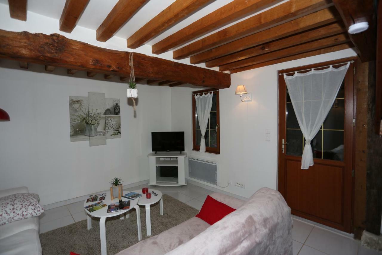 Le Clos Des Hortensias Toutainville Esterno foto